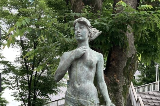 躍進」陶山定人 - パブリックアート散歩