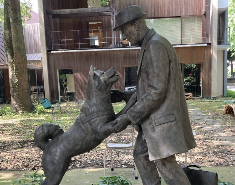 上野英三郎博士とハチ公」植田努 - パブリックアート散歩