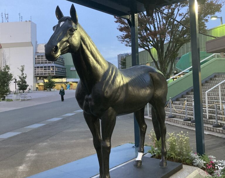 ハイセイコー号」田畑功 - パブリックアート散歩