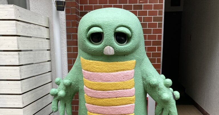 ガチャピン」 - パブリックアート散歩